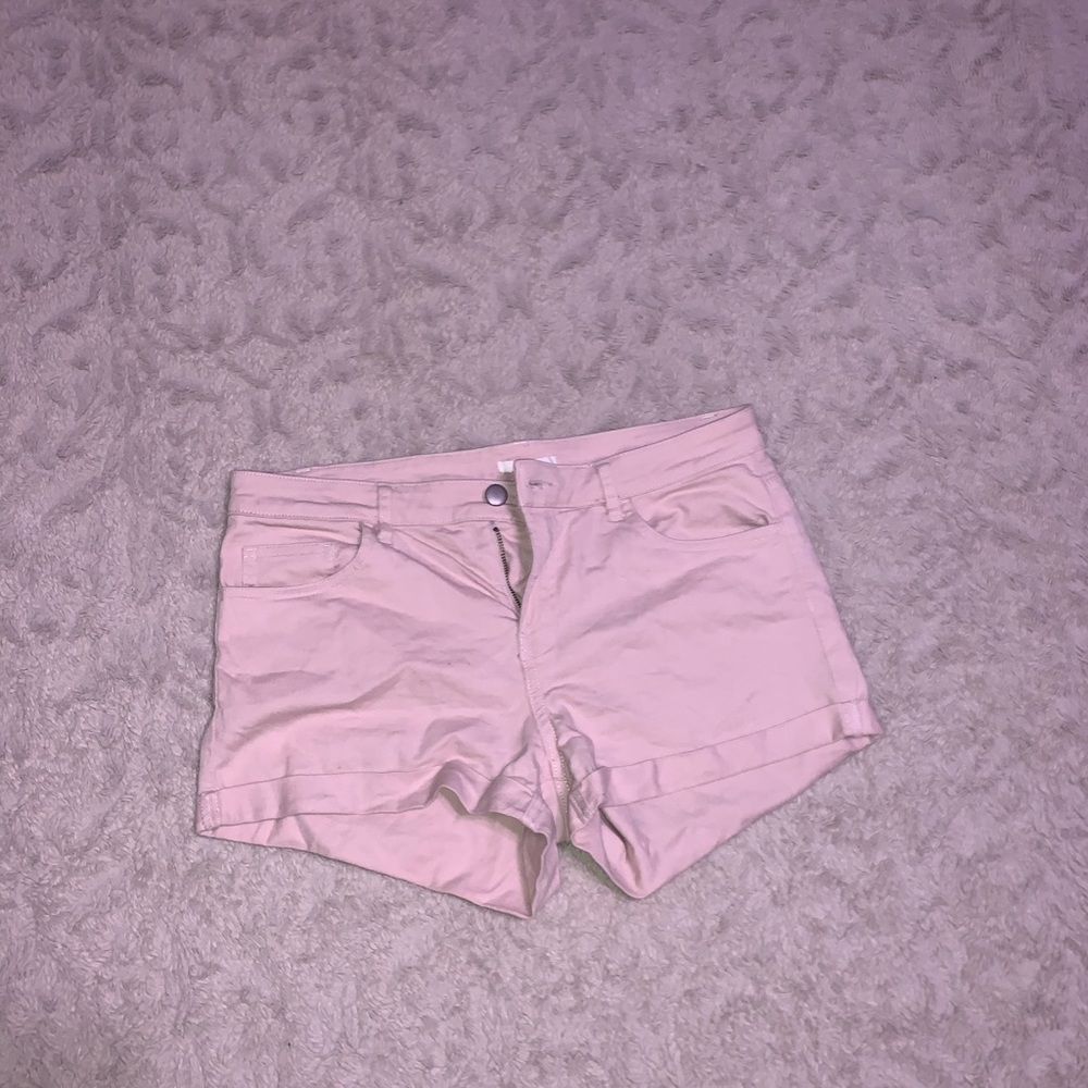 Woman’s size 8 pink shorts